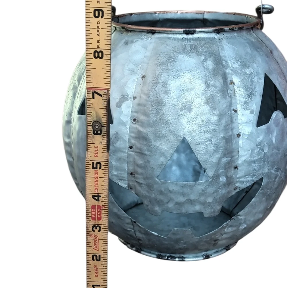 Ashland Silver Metal Jack-O'-Lantern Container